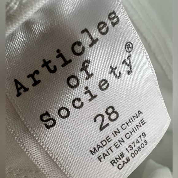 NWT - Articles of Society white ankle crop jeans. Size 28. Rise - 9”. - Picture 10 of 10